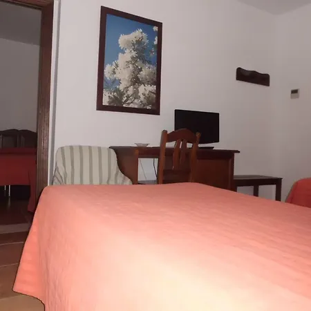Tugasa Sierra Y Cal Hotel