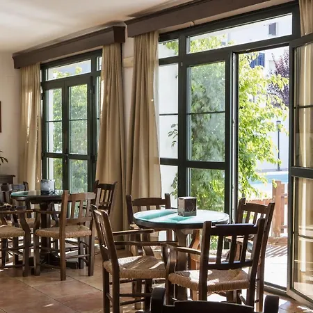 Hotel Tugasa Sierra Y Cal