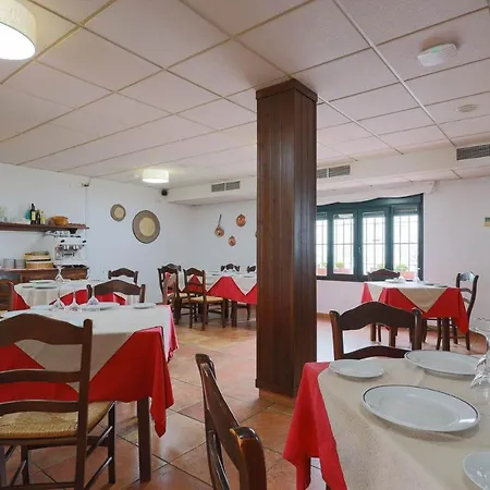 Hotel Tugasa Sierra Y Cal 2*