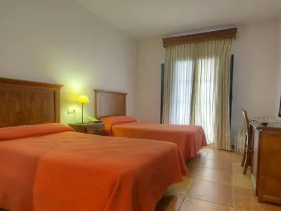 Tugasa Sierra Y Cal 2* Olvera